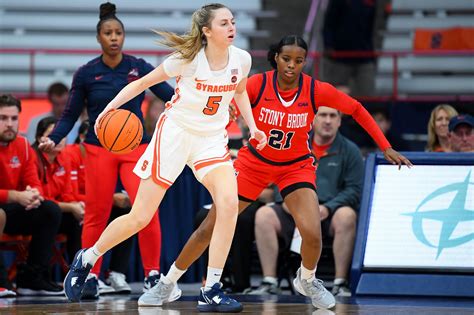 Syracuse orange women's basketball - Syracuse, N.Y. — Syracuse women’s basketball continued to defend home court in a statement comeback win over No. 15 Florida State on Thursday night in the JMA Wireless Dome.